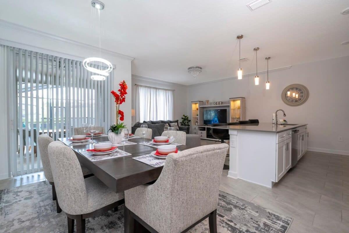 Gorgeous 4Bd With Pool At Storey Lake Resort 4475 Kissimmee Eksteriør billede